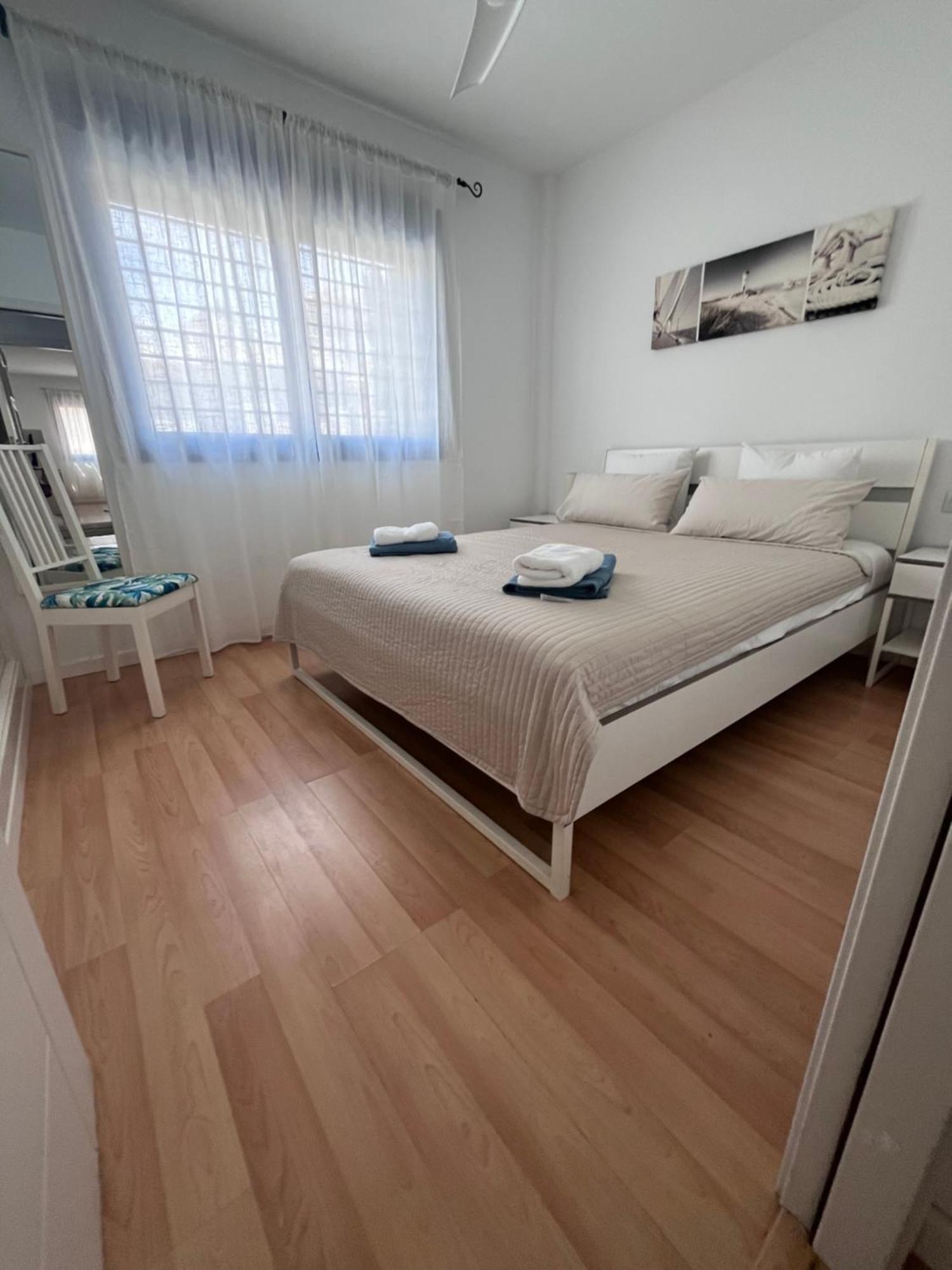 Puerta Al Mar Lägenhet Málaga Exteriör bild